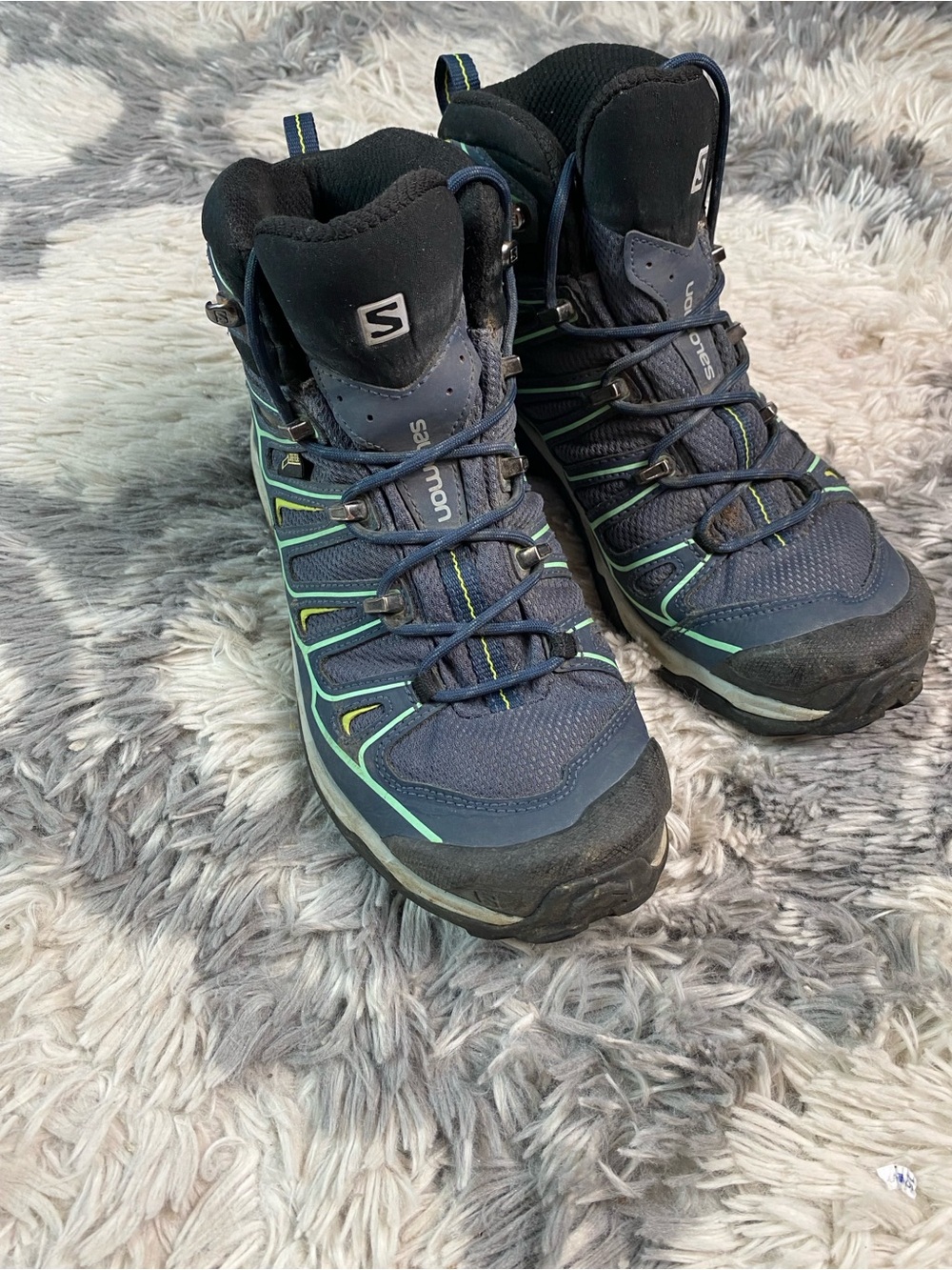 Salomon X Ultra $170 Mid GTX Waterproof Hiking Gray Green Boots Women’s Size 8.5